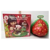 Strawberry shortcake berry bake shop