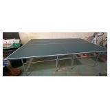 Ping-pong table