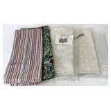 Longaberger Five napkins