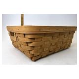 Longaberger 2001 medium storage