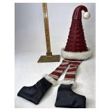 Longaberger CC Santa hat with legs