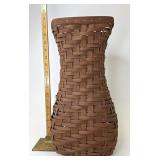 Longaberger National award vase signed by Tami