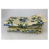 Longaberger 14 Rose trellis napkins