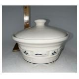 Longaberger USA Blue covered dish
