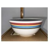 Longaberger NIB Sunny day snack bowl