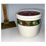 Longaberger NIB Holiday crock with lid
