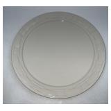Longaberger USA NIB Ivory cake plate