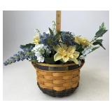 Longaberger 2000 Bee With protector and floral