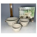 Longaberger Miniature mixing bowl set