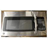GE under the cabinet microwave