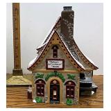 Dept 56 Popcorn and cranberry house