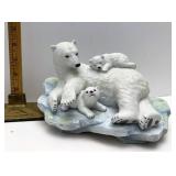 Polar expedition polar bear family