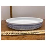 Pyrex low bowl