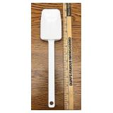 Pampered Chef mix and scraper