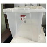 Rubbermaid 18 gallon tote