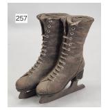 Victorian Ice Skates Molded Match Safe - 6'