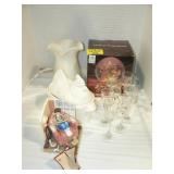 AMERICAN GIRL FIGURE, HEN ON NEST TUREEN, MUSICAL AMERICAN GIRL FIGURE, HEN ON NEST TUREEN, MUSICAL