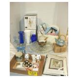 COLLECTOR PLATES, SODA FOUNTAIN GLASSES IN BOX,