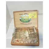 JACK DANIELS GLASSES, WOODEN CIGAR BOX JACK DANIELS GLASSES, WOODEN CIGAR BOX