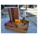 JEWELRY BOX, LAMP, SHOE HORNS JEWELRY BOX, LAMP, SHOE HORNS