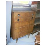 MID CENTURY STANLEY CHEST OF DRAWERS (SOME CHIPS MID CENTURY STANLEY CHEST OF DRAWERS (SOME CHIPS