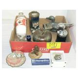 FLAT WITH ASHTRAYS, COKE T-SHIRT IN BOTTLE, FLAT WITH ASHTRAYS, COKE T-SHIRT IN BOTTLE,