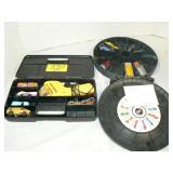 HOT WHEELS STORAGE BOX WITH CONTENTS (SOME HOT WHEELS STORAGE BOX WITH CONTENTS (SOME