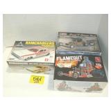 3 SEALED MODEL KITS 3 SEALED MODEL KITS