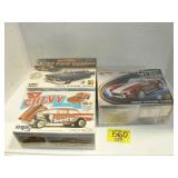 3 SEALED MODEL KITS 3 SEALED MODEL KITS