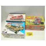 3 SEALED MODEL KITS 3 SEALED MODEL KITS