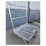 ALUMINUM HAND RAIL PLATFORM