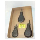 FLAT WITH 3 POWDER HORNS FLAT WITH 3 POWDER HORNS
