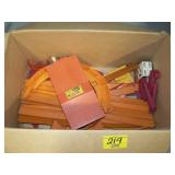 BOX OF HOT WHEELS TRACK BOX OF HOT WHEELS TRACK