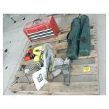 PALLET WITH BAG CHAIRS, CRAFTSMAN TOOL BOX, RYOBI PALLET WITH BAG CHAIRS, CRAFTSMAN TOOL BOX, RYOBI