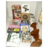 NEW PENTEL PENS, PICTURE FRAMES, WOODEN CORNER NEW PENTEL PENS, PICTURE FRAMES, WOODEN CORNER