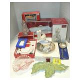 BOXED HOME DÉCOR, COLLECTOR PLATE, HOLIDAY DÉCOR, BOXED HOME DÉCOR, COLLECTOR PLATE, HOLIDAY DÉCOR,