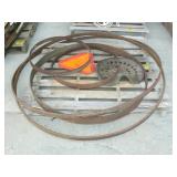 PALLET WITH METAL RINGS, TRACTOR SEAT, CAUTION