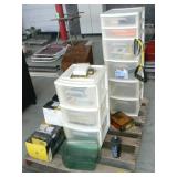 PALLET WITH STERILITE STORAGE DRAWERS, TATER BIN, PALLET WITH STERILITE STORAGE DRAWERS, TATER BIN,