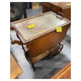 ROLLING WOOD BAR CART W/ GLASS TOP SERVING TRAY