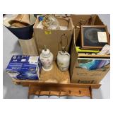 PALLET W/ BOX FULL OF WALL ART, WOODEN WALL