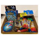 FLAT W/ PEZ DISPENSERS, DIGIMON BATTLE PACK,