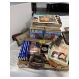 HORSE ILLUSTRATED MAGAZINES, HORSE BELT BUCKLE,