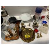 BRASS CAT SET, GROUP OF BRASS Dï¿½COR, CANDLE