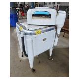 MAYTAG WRINGER WASHER