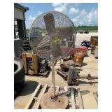 GARAGE WORK FAN W/ INDUSTRIAL METAL BASE