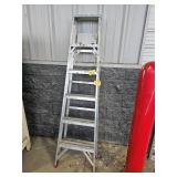 6' STEP LADDER