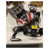 TRAXXIS REMOTE CONTROL CAR