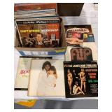 GROUP OF VINYL RECORD ALBUMS