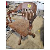ROLLING WOOD OFFICE CHAIR
