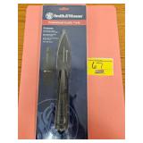SMITH & WESSON KNIFE WITH 4.5' BLADE AND SOFT